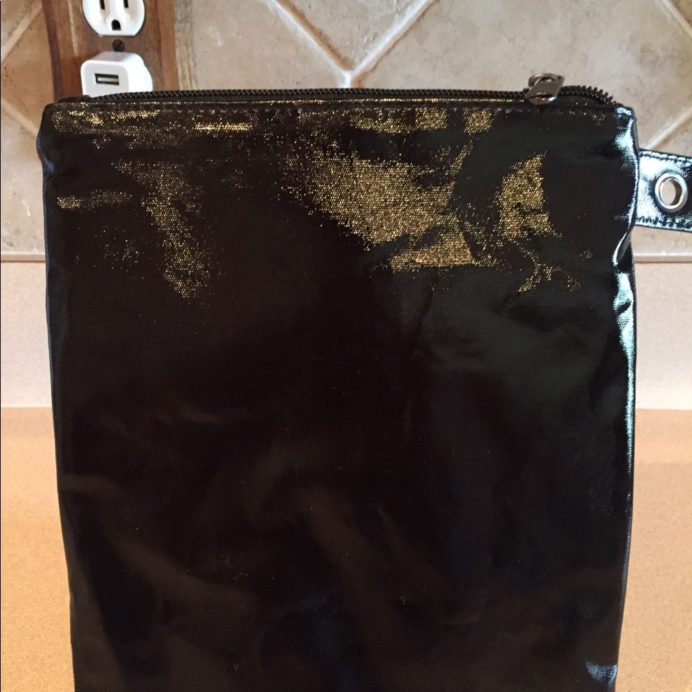 Disney Minnie Mouse Pouch - Picture 2 of 3
